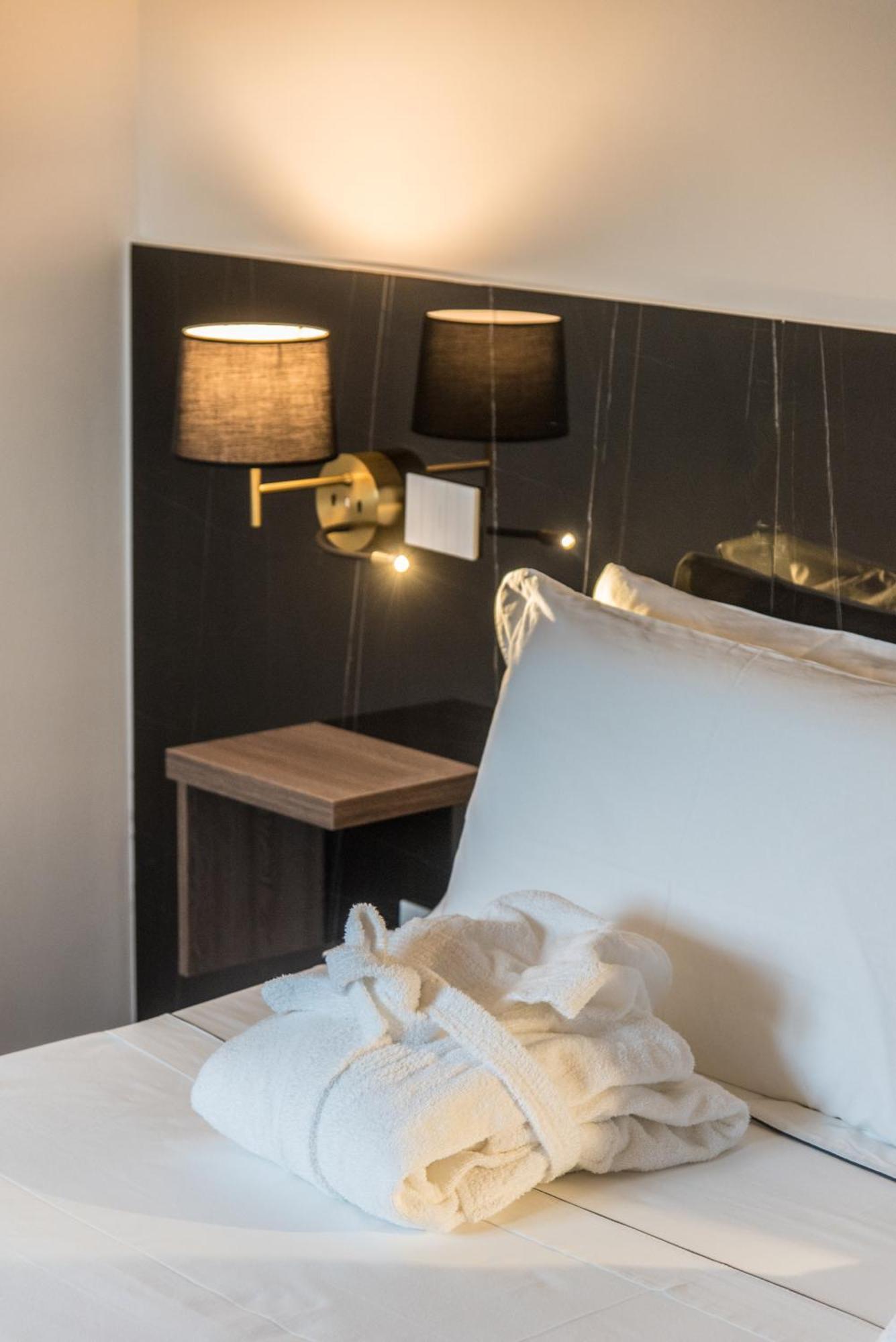 Suite Santa Chiara Trani Exterior photo